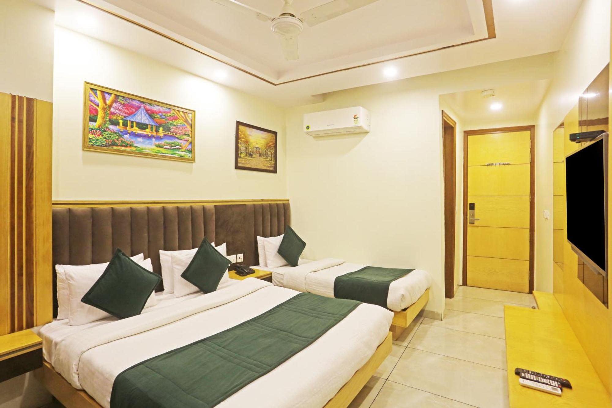 Hotel Aman Imperial Just A Minute Away From New Delhi Railway Station And Connaught Place Dış mekan fotoğraf